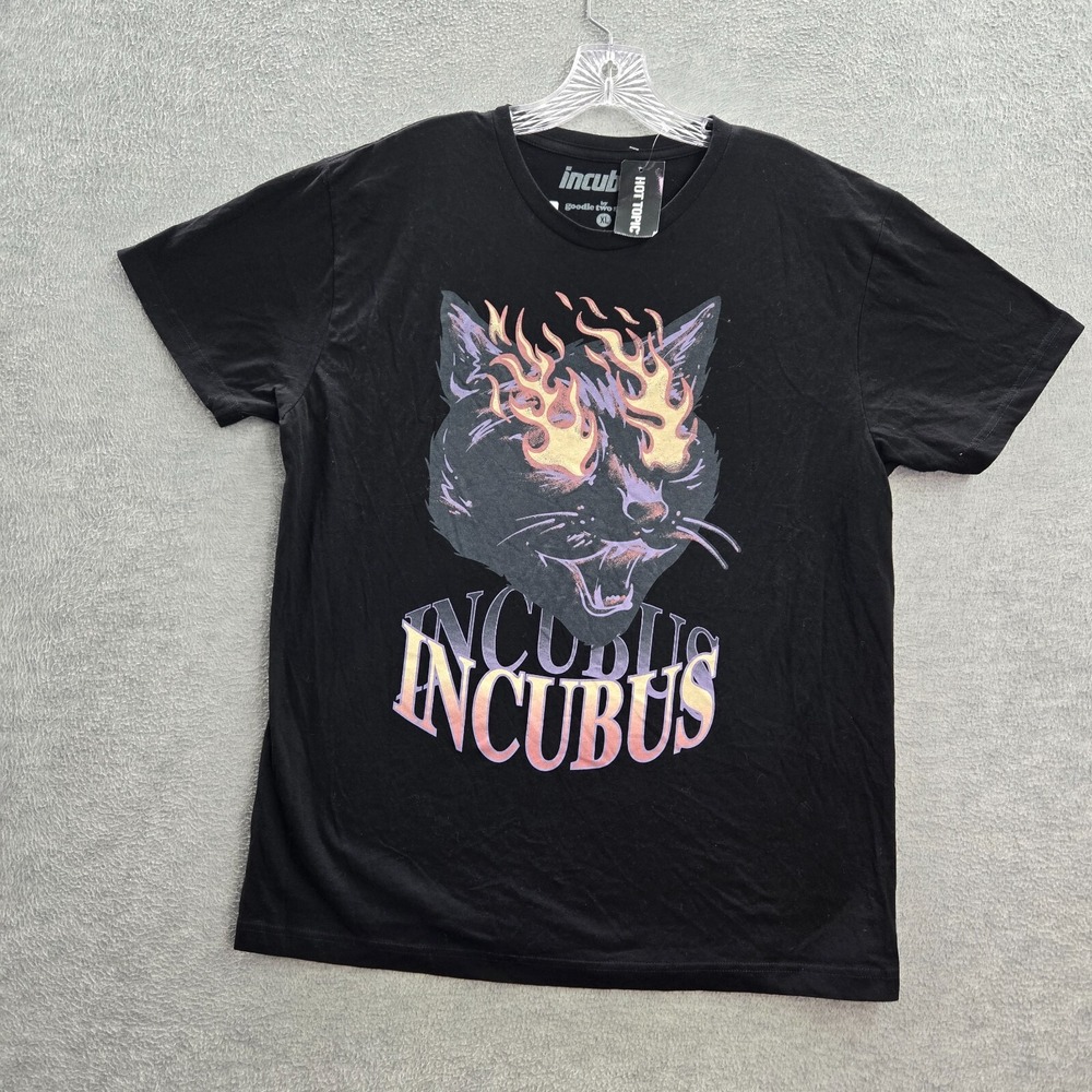 Incubus Women Top XL Black Cat With Fire Eyes Boyfriend Fit Shirt Crew Neck NWT
